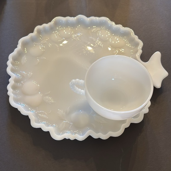 Other - Vintage Hazel Atlas Opaque Milk Glass Tree of Life Plates & Cups 16 pieces